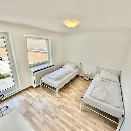Ailiv Mega Place 20 *