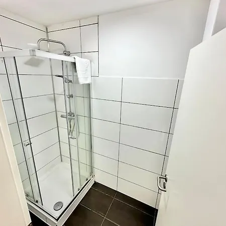 Ailiv Mega Place 20