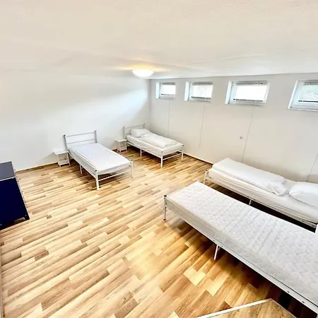 Ailiv Mega Place 20 *