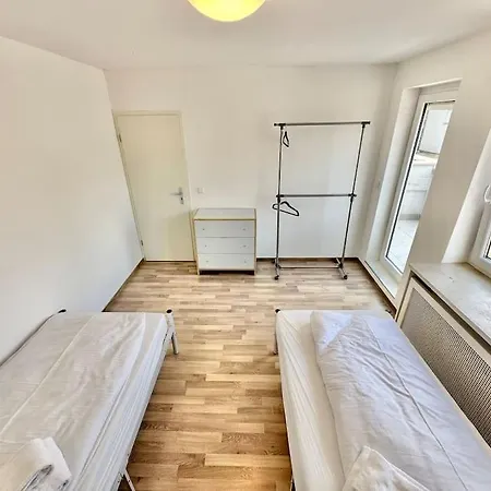 Ailiv Mega Place 20 *